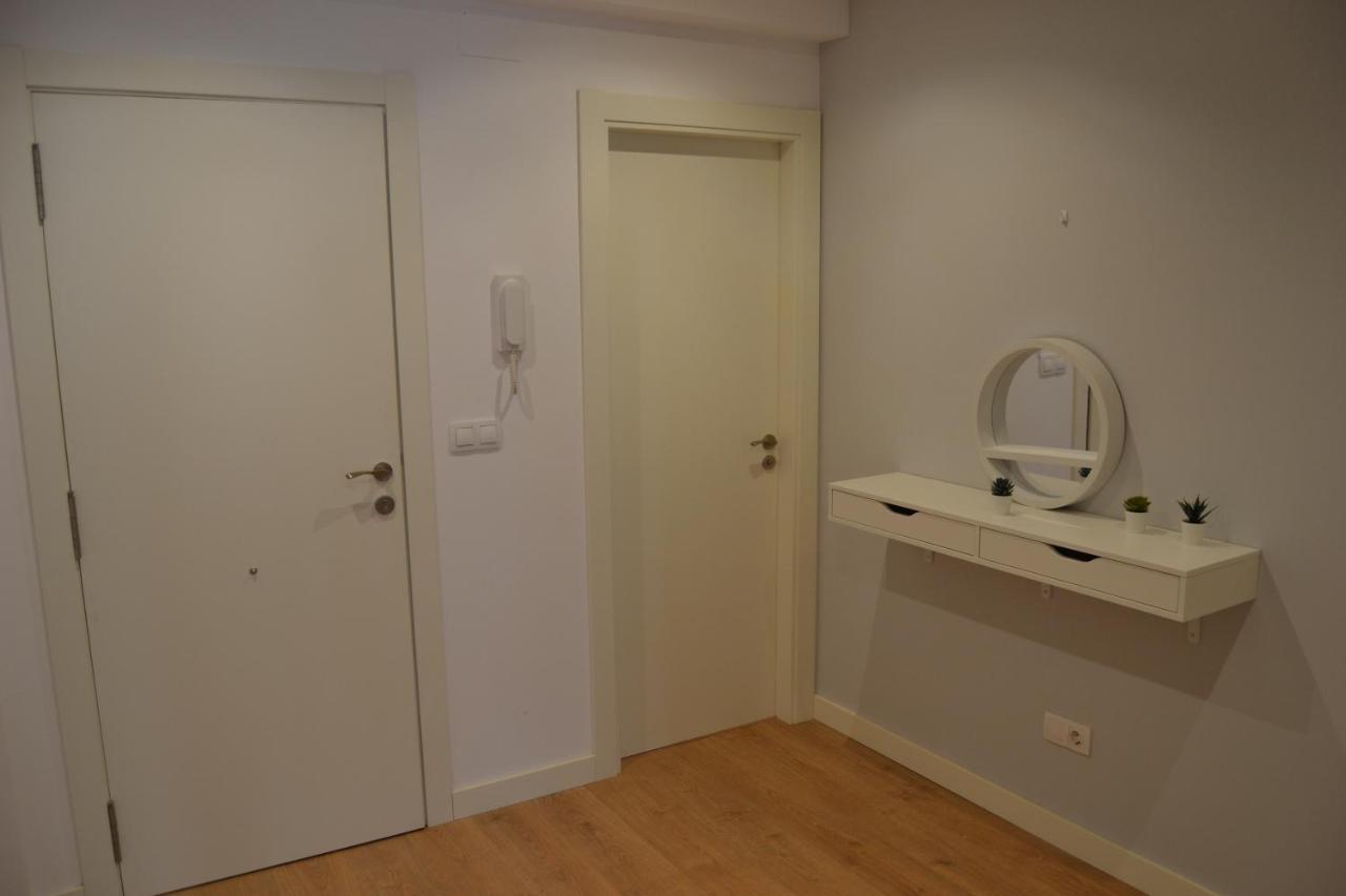 Inmoinsuas Yoana Home Sarria Exterior foto